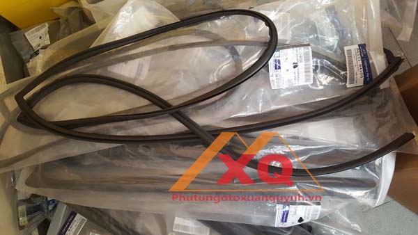 Gioăng kính hậu Grand i10 4 cửa và 5 cửa. Hàng chính hãng. Mã 87131B4400,87131B4000